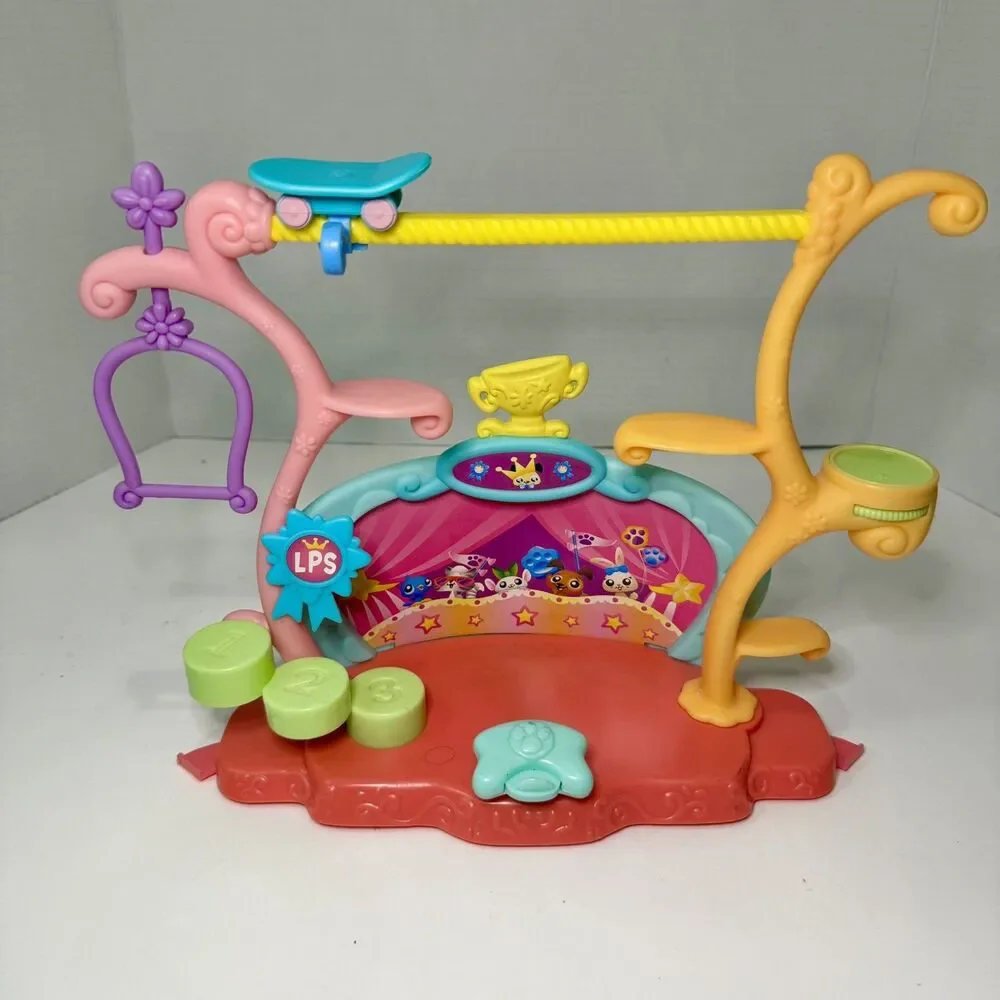 Littlest Pet Shop Tricks N Talents Talent Show Stage Playset 2006 Hasbro LPS